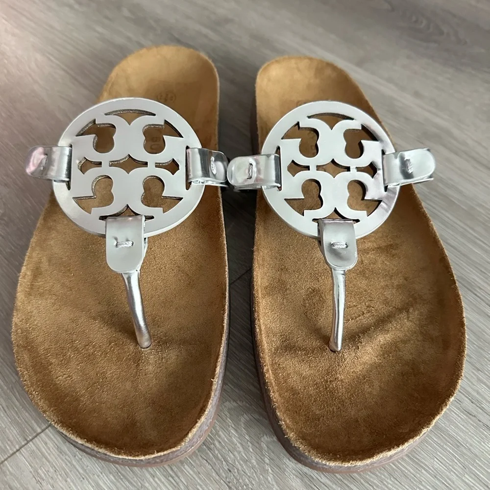 TORY BURCH Metallic Slide Stylish Silver Sandals NEW
